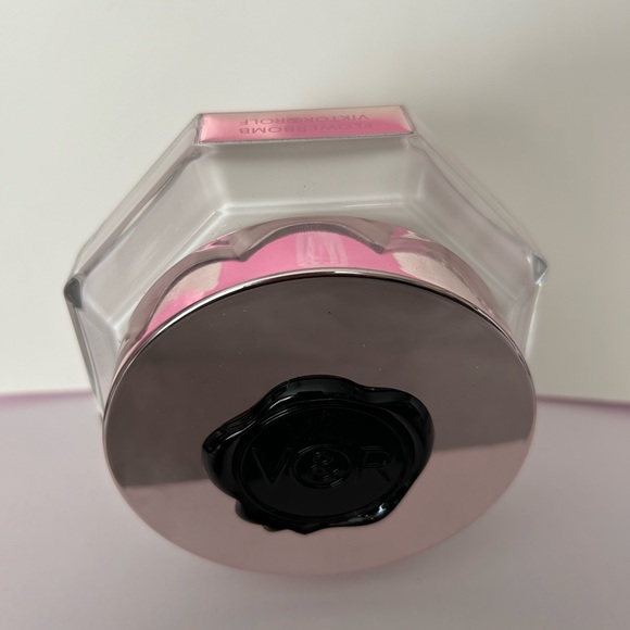 Viktor & Rolf Flowerbomb Voluptuous Body Cream 200 ML NWB - Picture 3 of 6